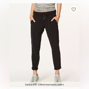 //LULULEMOM// Woven On The Fly Navy Blue Pants